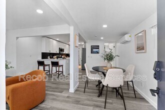 5248 Adams Ave in San Diego, CA - Building Photo - Building Photo