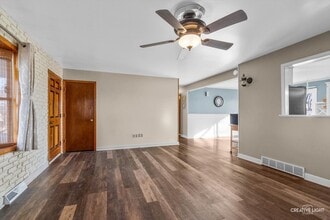 47W210 US-30 in Big Rock, IL - Building Photo - Building Photo