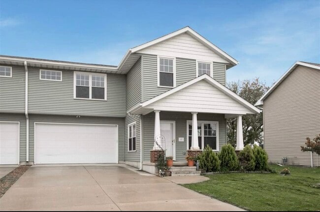 property at 17 Primrose Ct