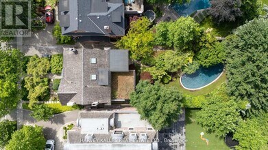 38 Dunvegan Rd. in Toronto, ON - Building Photo - Building Photo