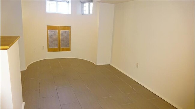 1420 Hopkins St NW in Washington, DC - Building Photo - Building Photo