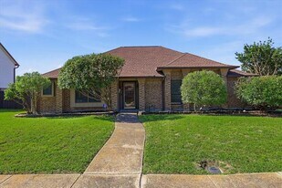 1774 Clydesdale Dr in Lewisville, TX - Building Photo