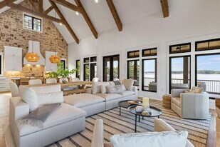 388 Gatewood Dr in Dadeville, AL - Building Photo