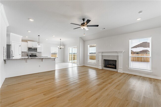 317 S Nightfall Ave in Farmington, AR - Building Photo - Building Photo