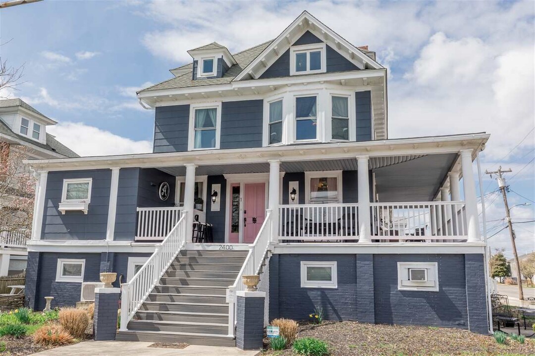 2400 Central Ave in North Wildwood, NJ - Building Photo