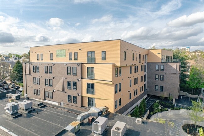 9 Central St in Somerville, MA - Building Photo - Building Photo