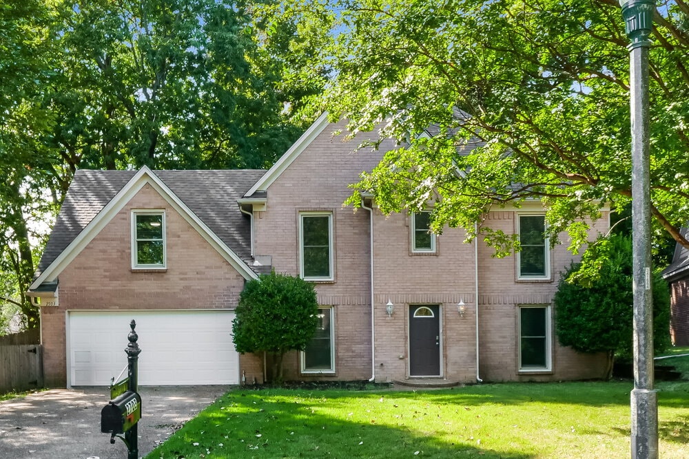 2703 Twisted Oak Cove N in Memphis, TN - Building Photo