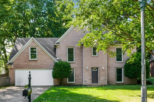 property at 2703 Twisted Oak Cove N