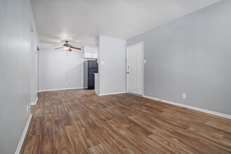 Marigold Apartments in San Antonio, TX - Building Photo - Building Photo