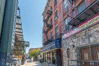 1446 Broadway in Brooklyn, NY - Foto de edificio - Building Photo