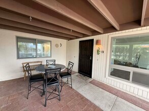 348 W Via Del Heroe in Green Valley, AZ - Building Photo - Building Photo