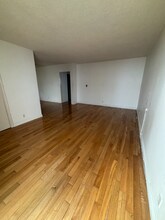 2042 Beachwood Dr in Los Angeles, CA - Building Photo - Building Photo