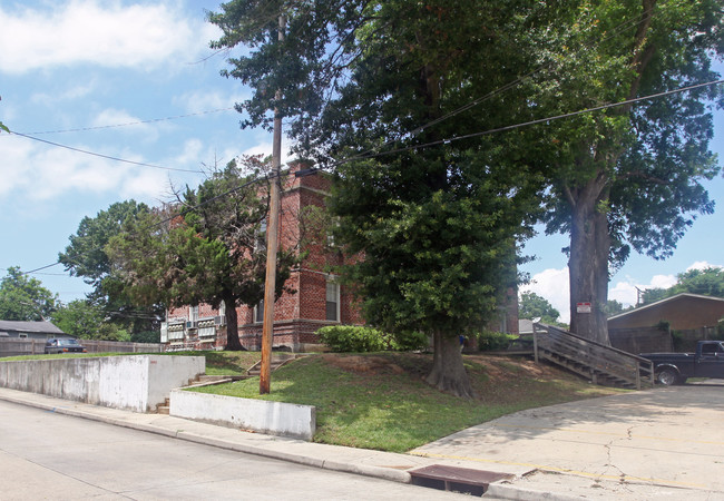 360 W Garfield St in Baton Rouge, LA - Building Photo - Building Photo