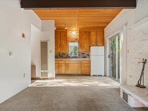 1863 Bailhache Ave in Healdsburg, CA - Building Photo - Building Photo