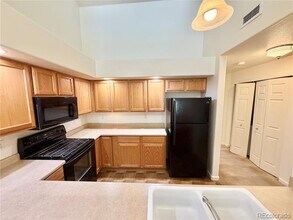 5800 Tower Rd in Denver, CO - Building Photo - Building Photo