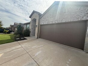 1110 Pacifica Trail in Cleburne, TX - Building Photo - Building Photo