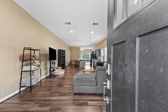 3706 Nathaniel Brown St in Houston, TX - Foto de edificio - Building Photo