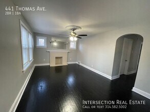 441 Thomas Ave in Ferguson, MO - Building Photo - Building Photo