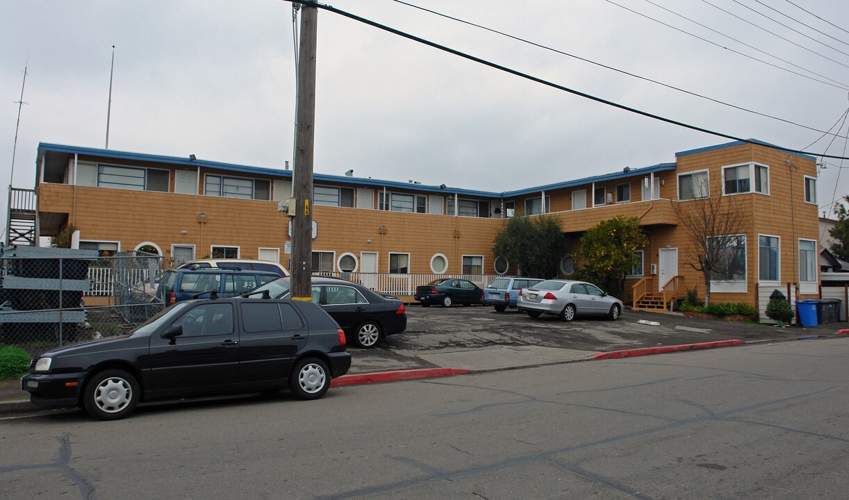 27 Harbor St in San Rafael, CA - Building Photo
