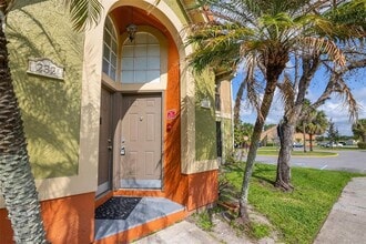 413 Fountainhead Cir in Kissimmee, FL - Building Photo - Building Photo