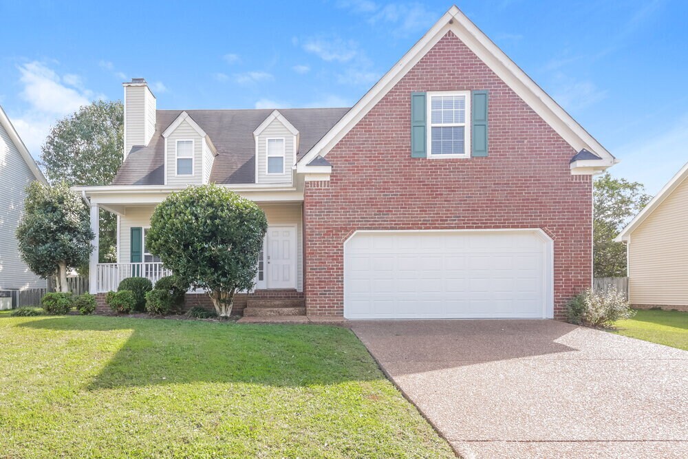 1405 Augustine Ct in Thompson's Station, TN - Building Photo