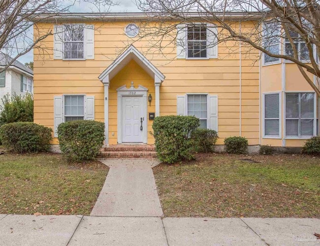 property at 1702 E Jackson St