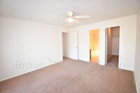 1825 Tryon Dr photo'