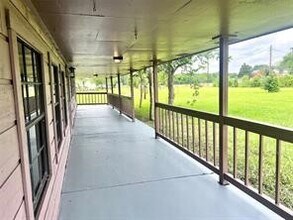 9504 Quaker Ct in Rosharon, TX - Building Photo - Building Photo