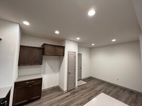 1953 Warrior Ln in Waukee, IA - Building Photo - Building Photo