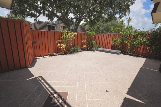 1008 10th Ct in Jupiter, FL - Building Photo - Building Photo