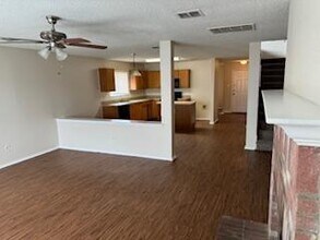 2431 Marimont Ln in Lancaster, TX - Building Photo - Building Photo