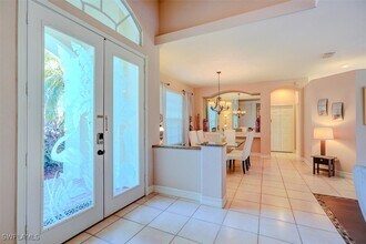5613 Harbour Cir in Cape Coral, FL - Building Photo - Building Photo