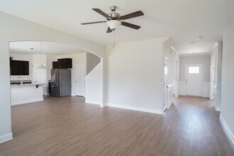 107 Elbow Cay Ct in Bloomingdale, GA - Building Photo - Building Photo