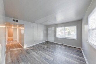 64 S Galeston Ave in Indianapolis, IN - Building Photo - Building Photo