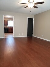 1521 N Dakota Ave, Unit 1 in Ames, IA - Building Photo - Building Photo