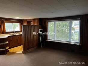 32 Coombs St in Bangor, ME - Building Photo - Building Photo