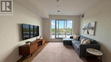 2088 James St in Burlington, ON - Building Photo - Building Photo