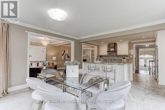25 Oakcrest Ave in Markham, ON - Building Photo - Building Photo
