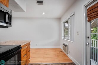 2130 NE 42nd Ct in Lighthouse Point, FL - Building Photo - Building Photo