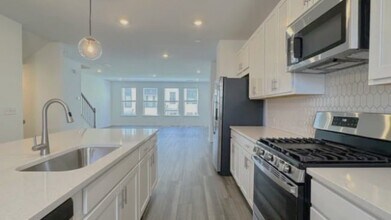 7 Peeples Dr in Lawrenceville, GA - Building Photo - Building Photo