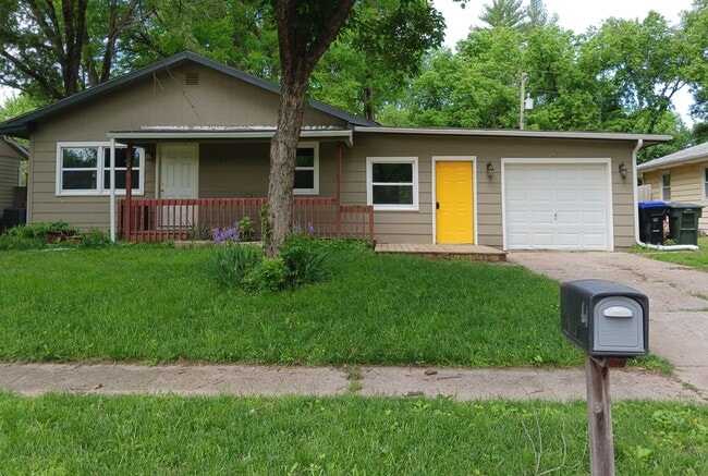 property at 2613 SW James St