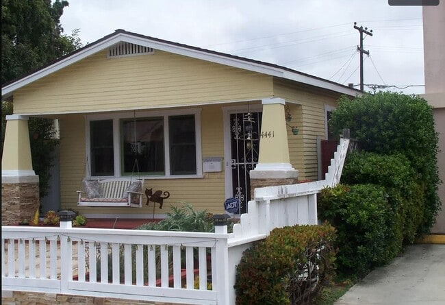 4441 McClintock St in San Diego, CA - Building Photo - Building Photo