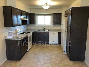 603 Broadway Dr in Sun Prairie, WI - Foto de edificio - Building Photo