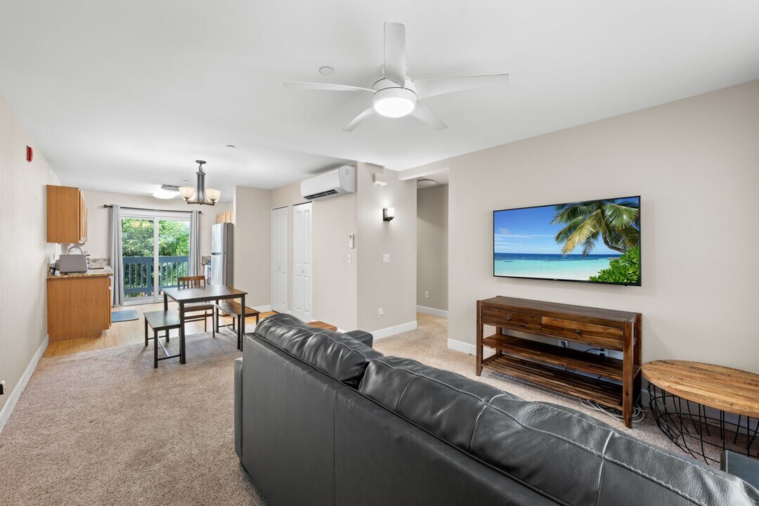 35 Katie Ln in Lahaina, HI - Building Photo