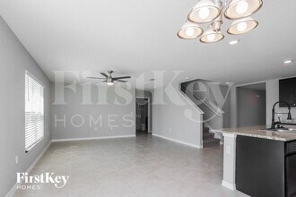 522 Calico Scallop St in Ruskin, FL - Building Photo - Building Photo