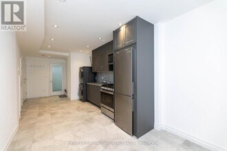 244 Roxton Rd in Toronto, ON - Building Photo - Building Photo