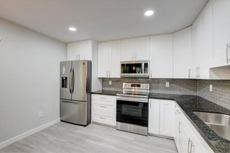 9268 Sable Ridge Cir in Boca Raton, FL - Foto de edificio - Building Photo