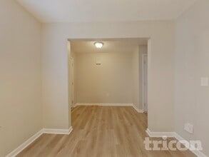 132 Diamond Ct in Carrollton, GA - Foto de edificio - Building Photo