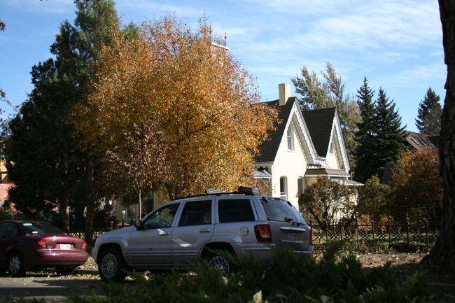 646 Pearl St in Boulder, CO - Foto de edificio - Building Photo