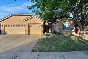 1889 Tres Picos Dr in Yuba City, CA - Building Photo